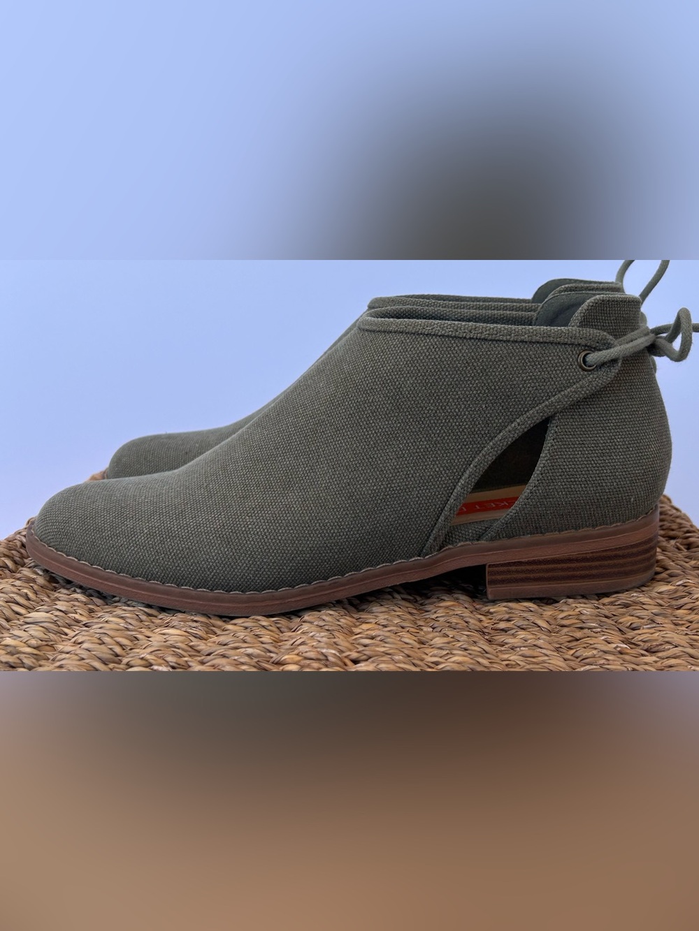 Rocket Dog Women’s Method Canvas Ankle Boots in Olive Back Tie Size 8